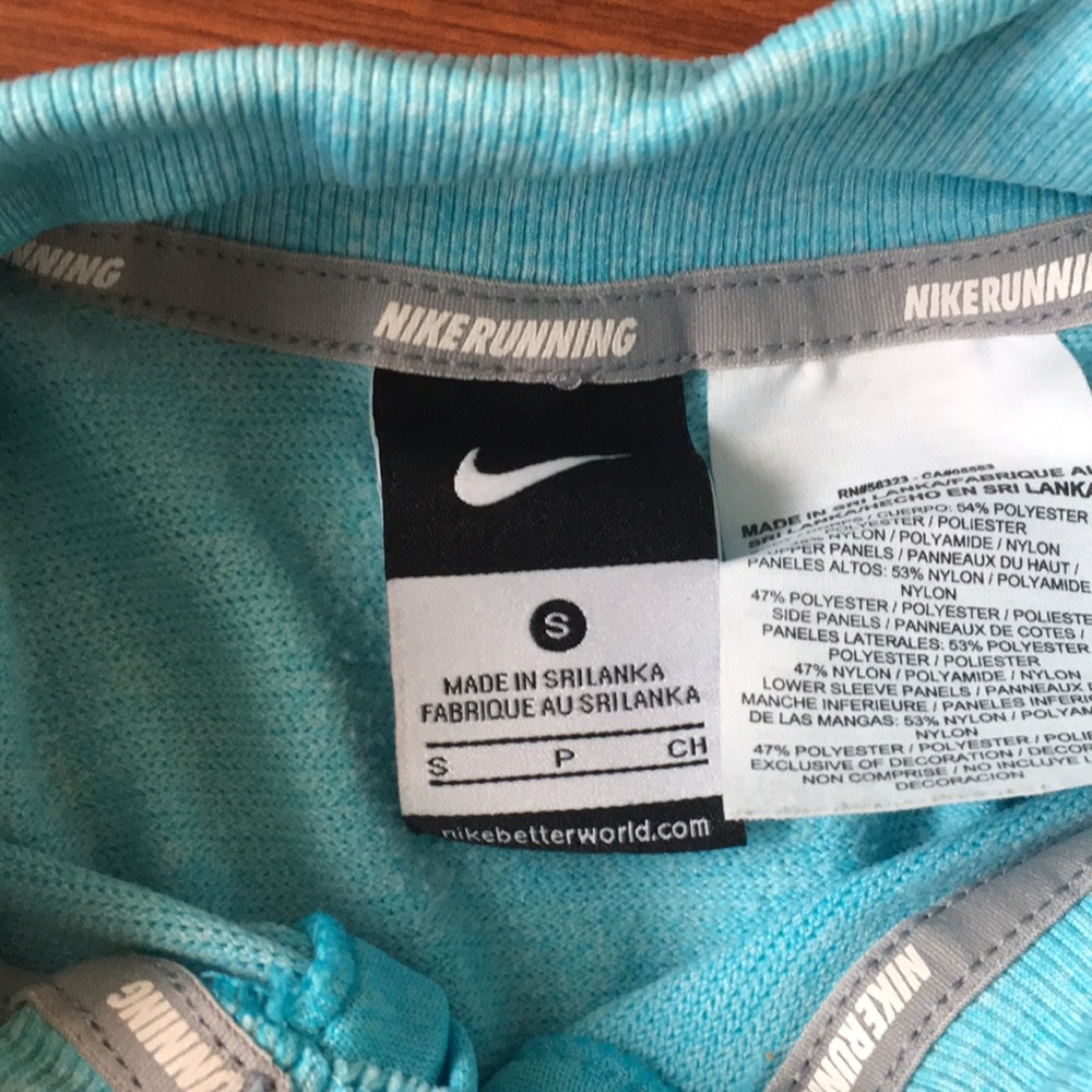 🍋 NIKE Dry-Fit RUNNING TOP 🍋 - Picture 2 of 6
